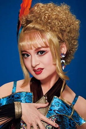 Murasaki Rira backdrop