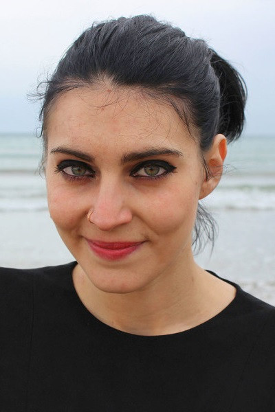 Gata Cattana backdrop