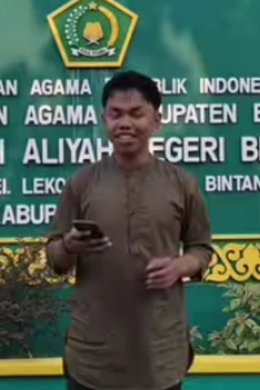 Maulana Hasan backdrop