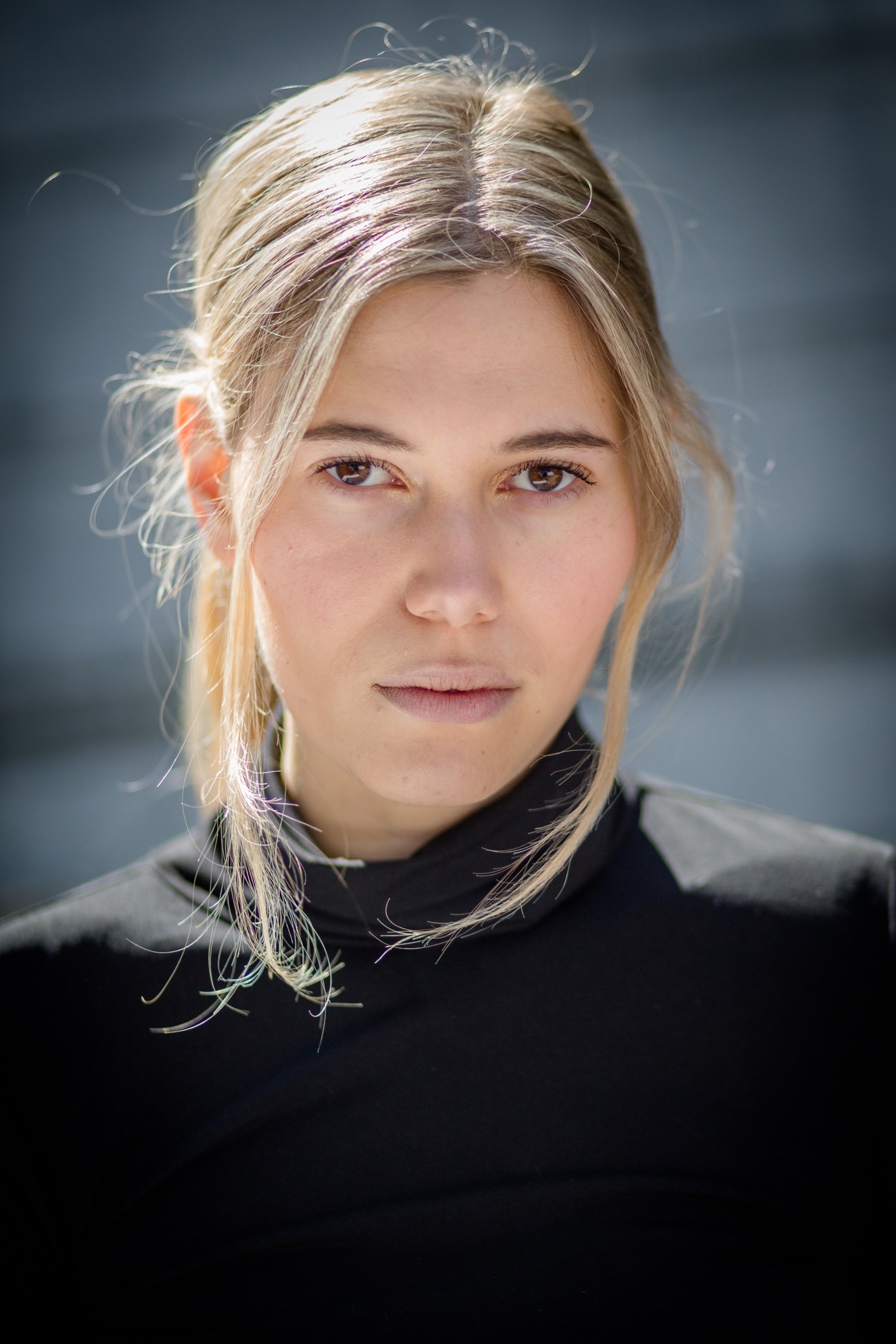 Bella Glanville backdrop