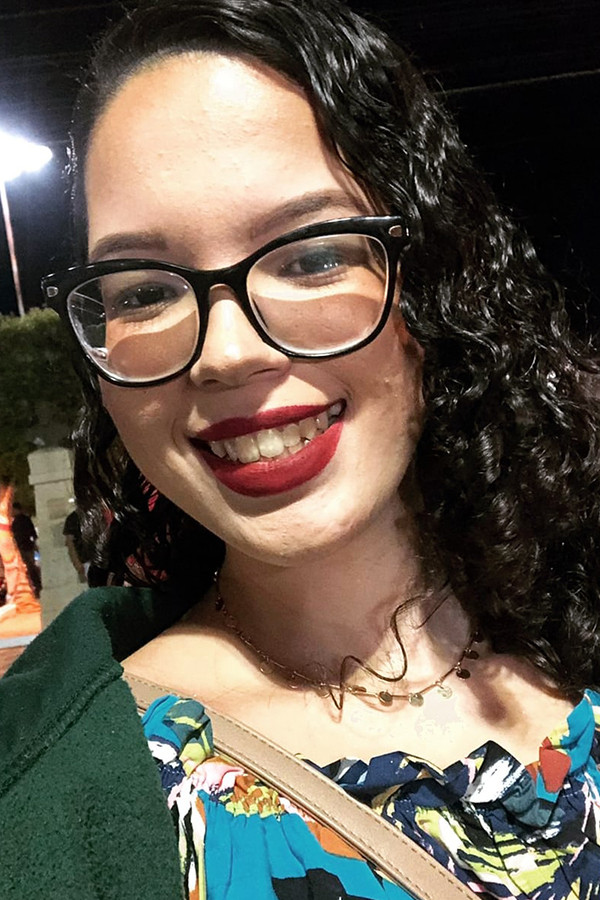 Aryela Souza backdrop