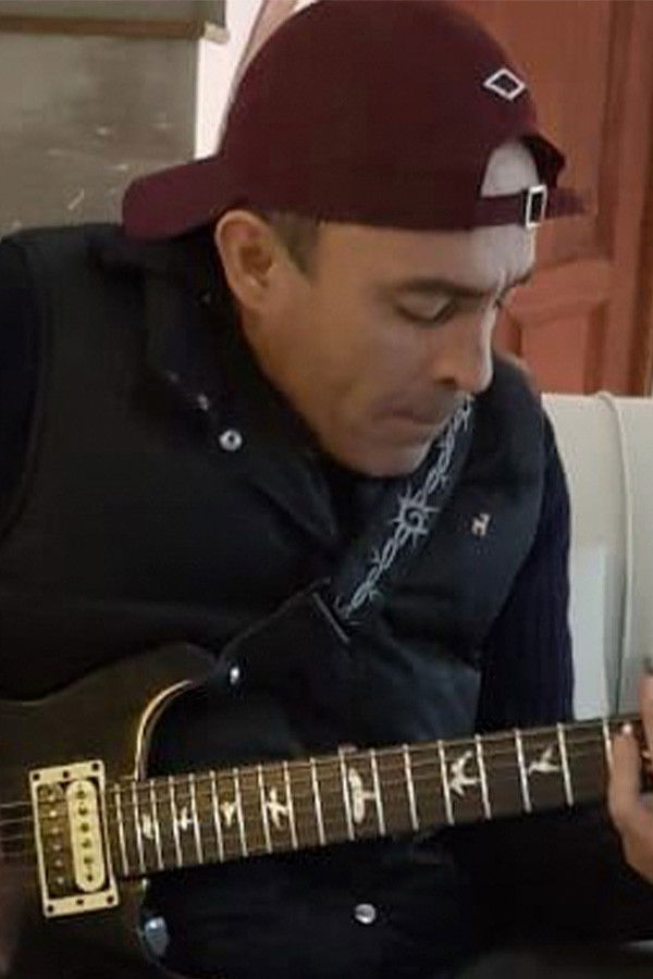 Rolando Arduz backdrop