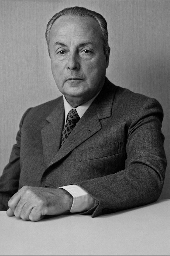 Giorgio Bassani backdrop