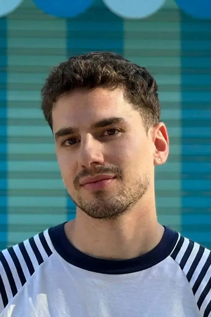 Jorge Turell backdrop