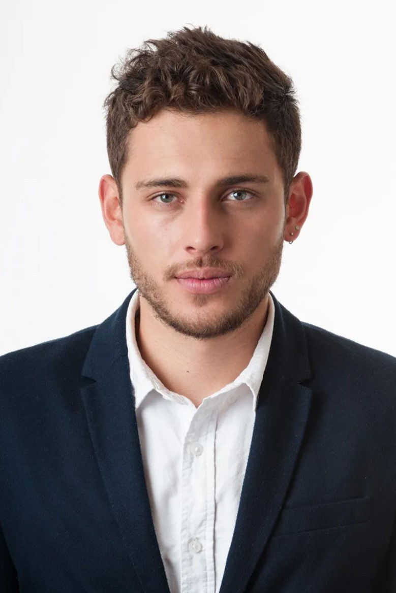 Carlos Báez backdrop