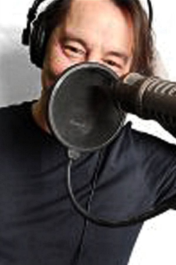 Gábor Bakonyi backdrop