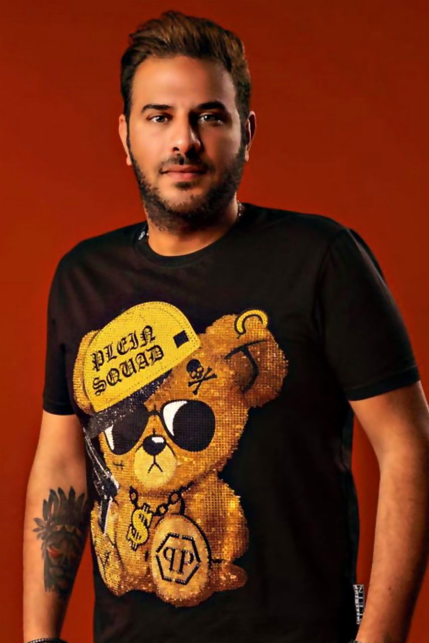 Mohamed Samir backdrop