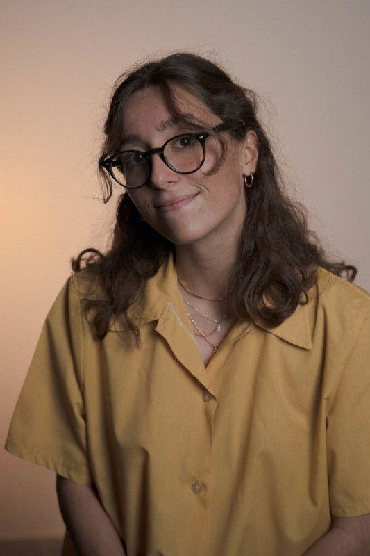 Maria Jorge backdrop