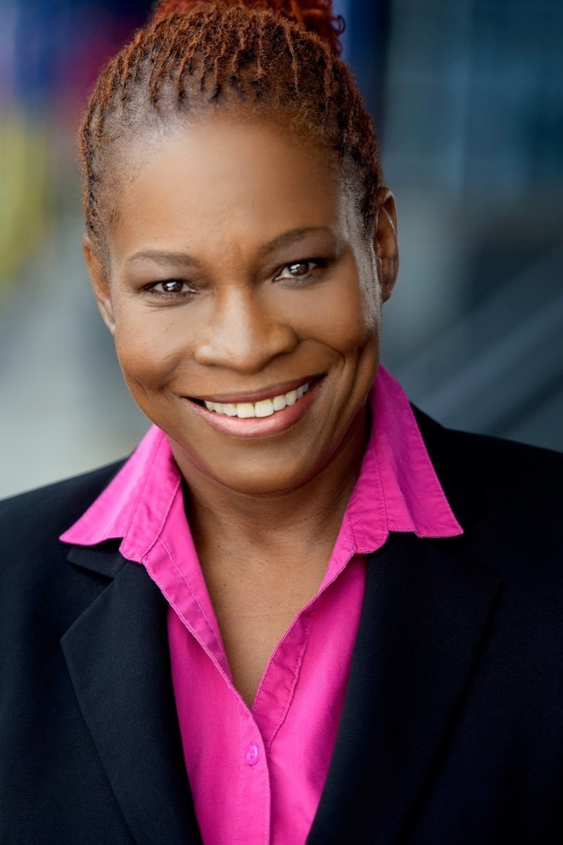 Donna Glaesener backdrop