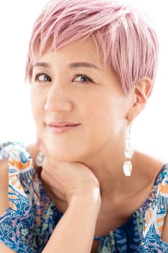 Momoko Suzuki backdrop