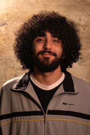 Benjamin Medeiros backdrop