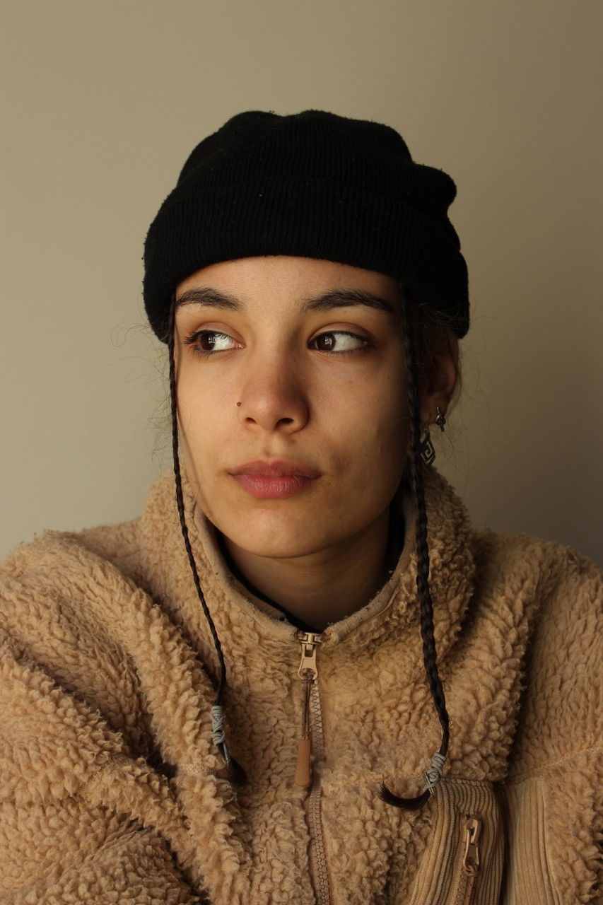 Mariana Macedo backdrop