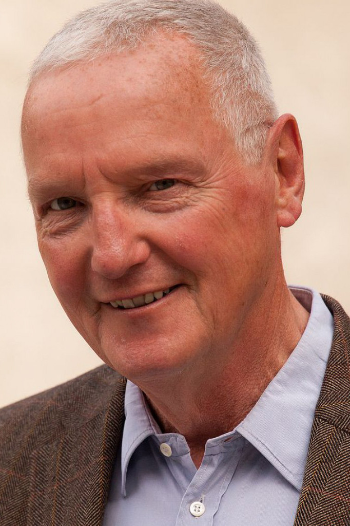 Christian Hoening backdrop