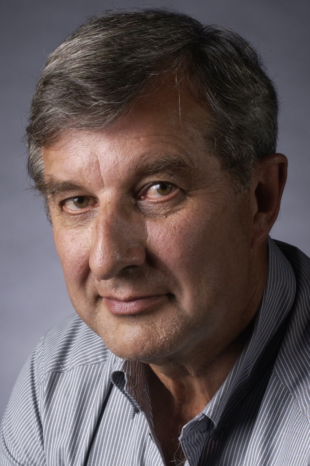 Tony Pierce-Roberts backdrop