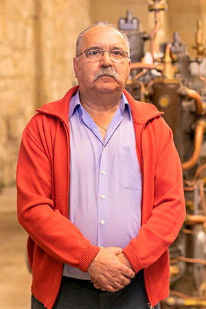 Ramiro César Romero backdrop