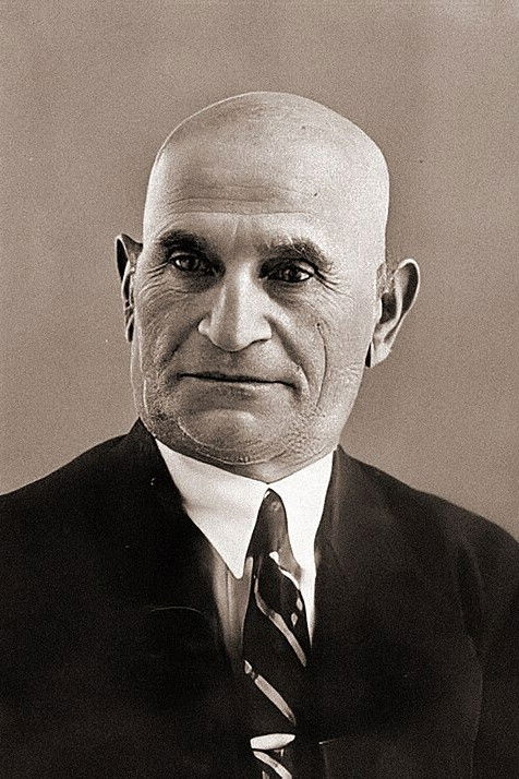 Süleyman Sani Axundov backdrop