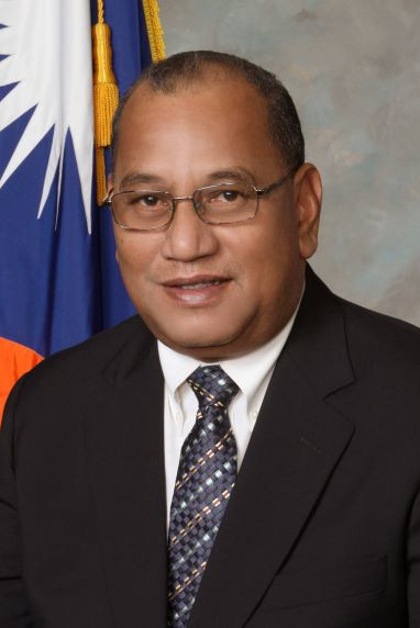 Christopher Loeak backdrop