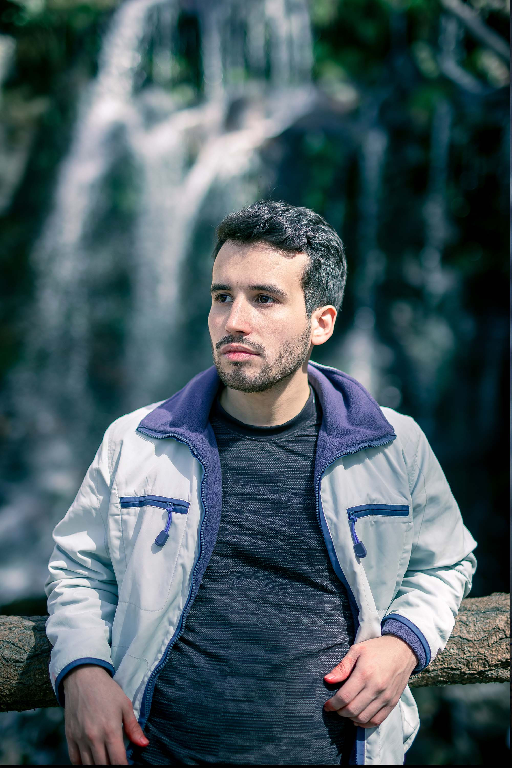 Bastiano Galguera backdrop