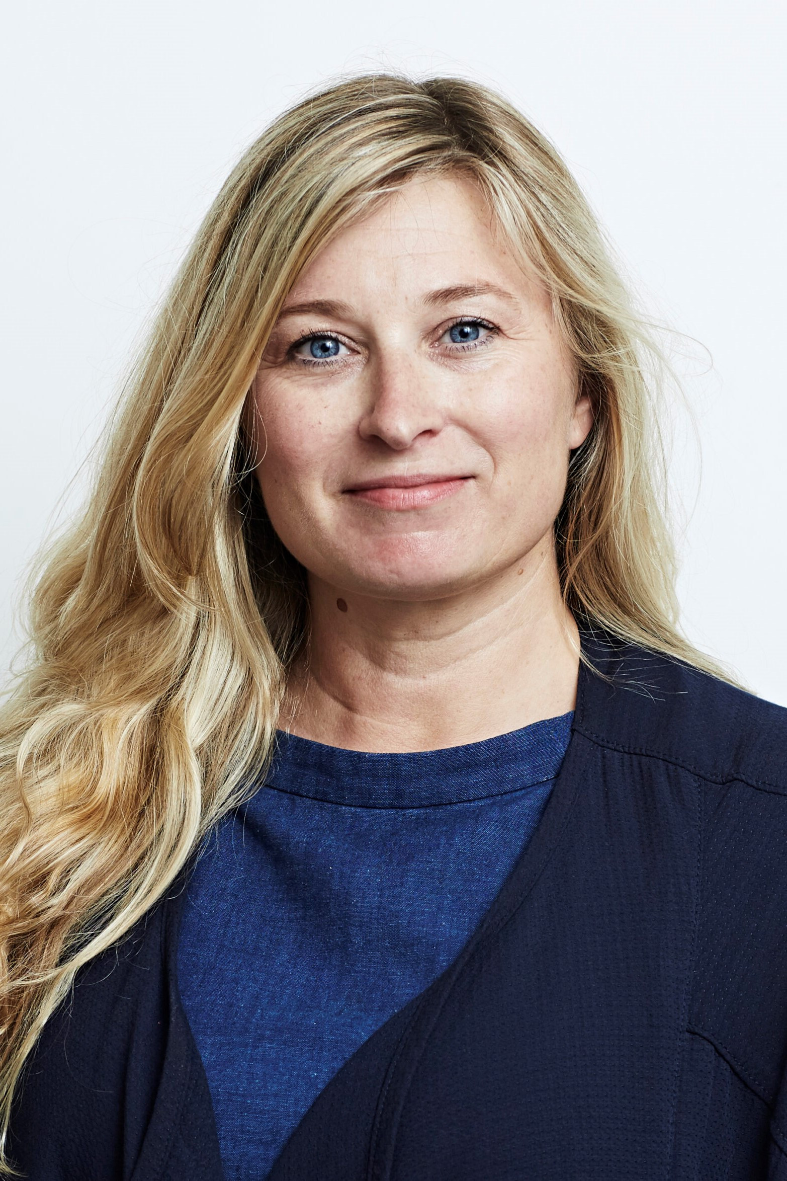 Rosa Powloski backdrop