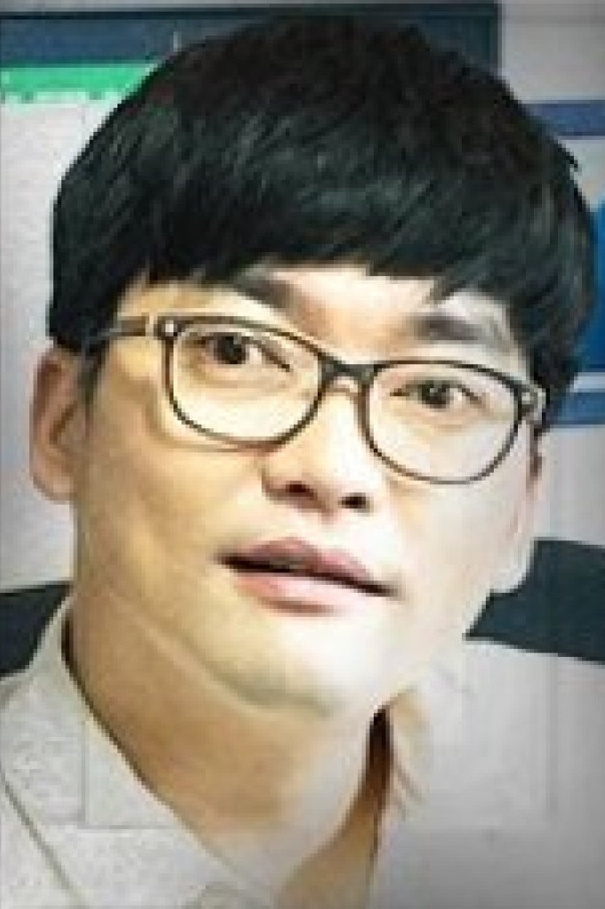 Park Ji-han backdrop