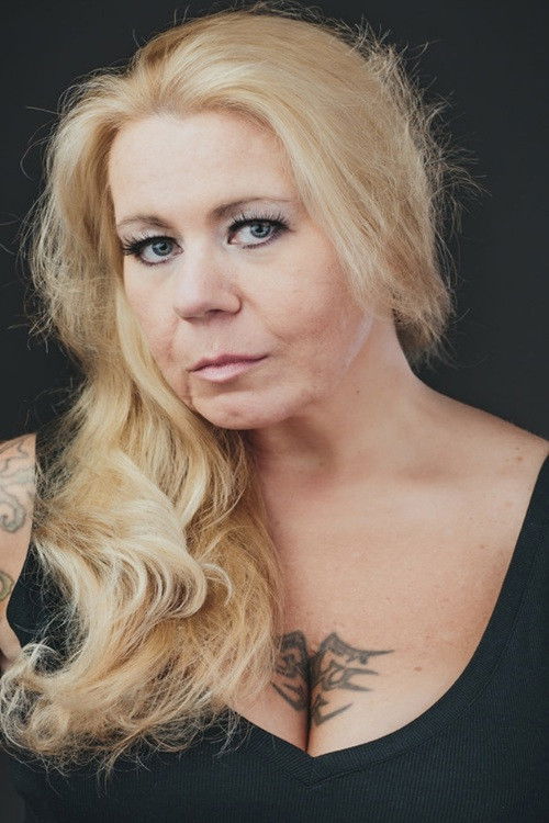 Sarah Dolan backdrop