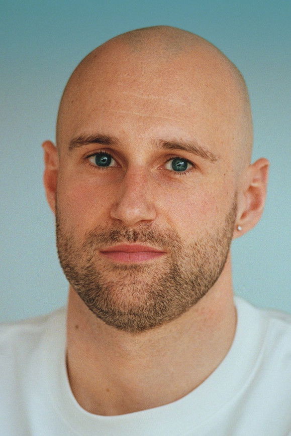 Quentin Kravtchenko backdrop