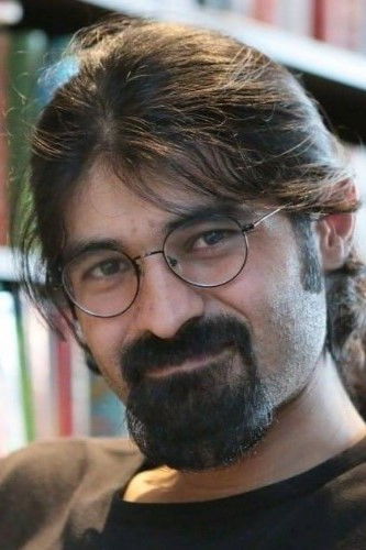 Hesam Yousefi backdrop