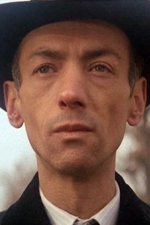 Raoul Guylad backdrop