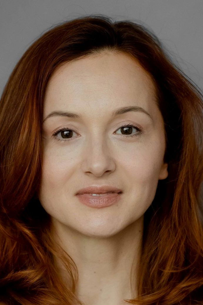 Iuliia Beliaeva backdrop