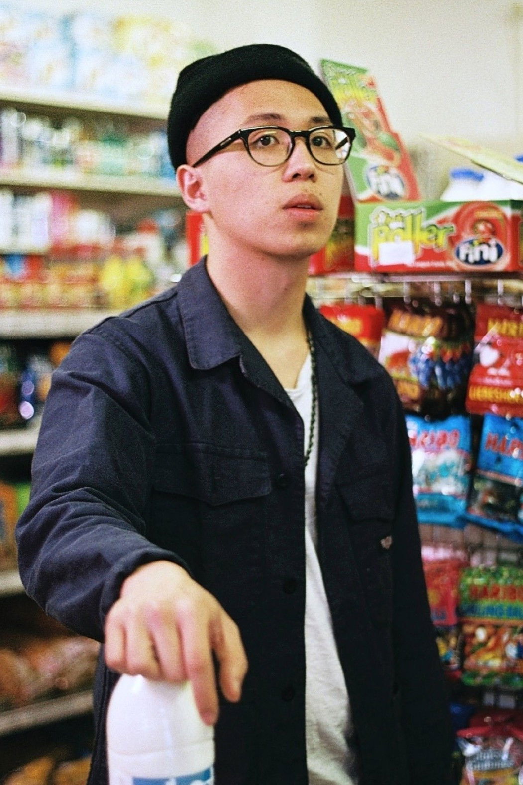 Dužan Duong backdrop