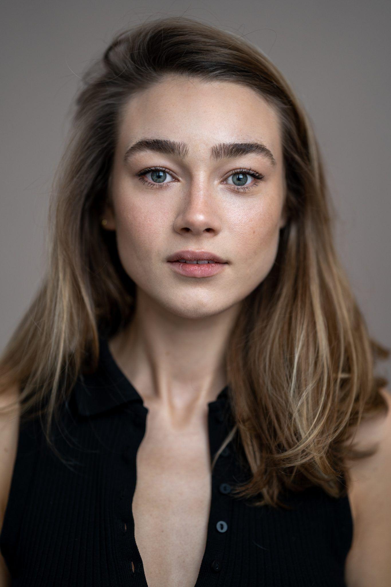 Natalia Sitarska → Natali Sitarska backdrop