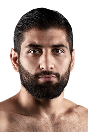 Agy Sardari backdrop