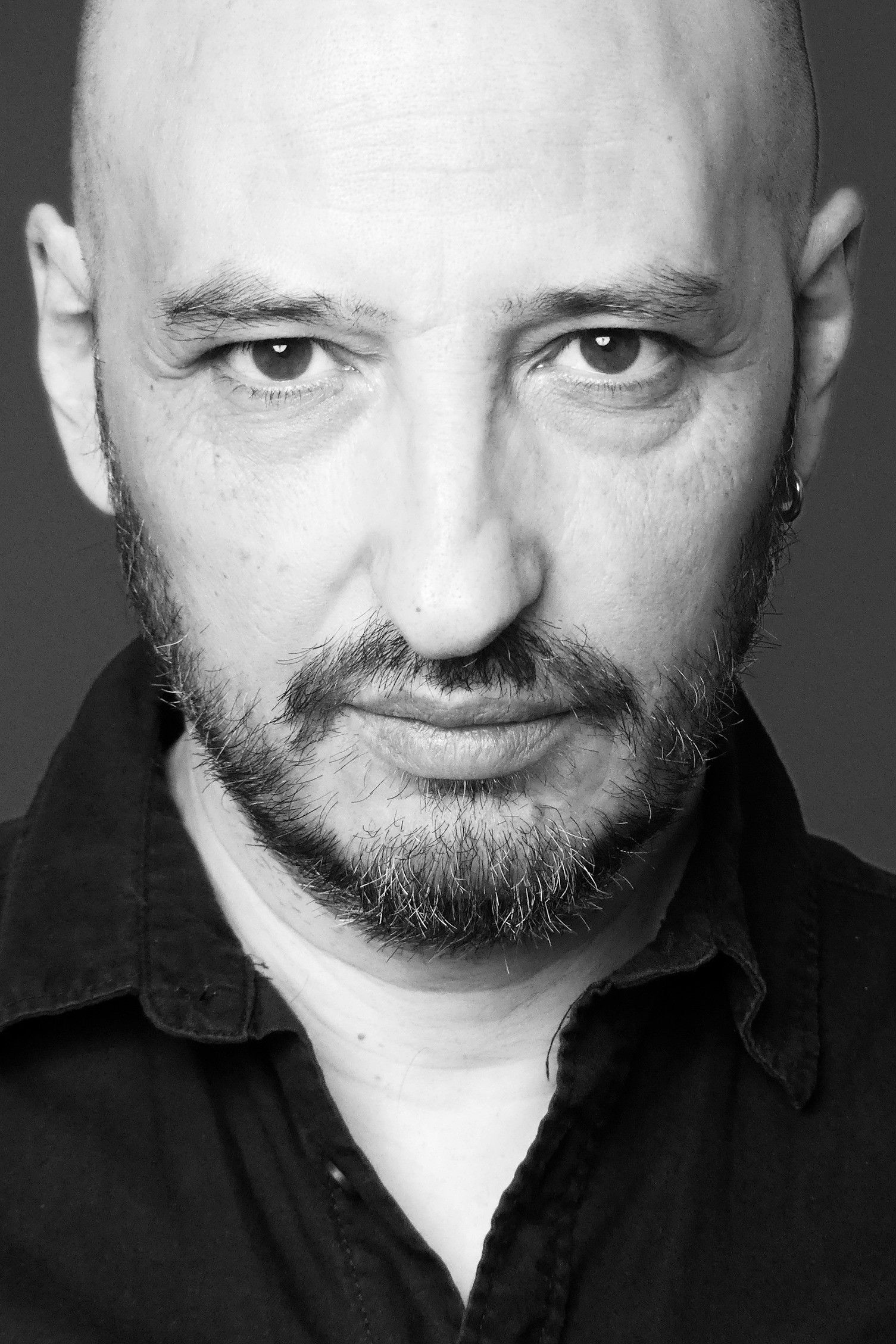 Luis  Moreno backdrop