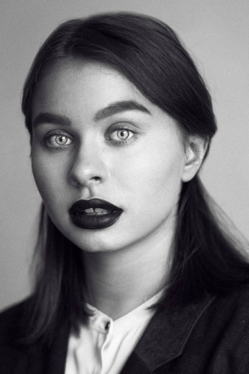 Olesya Ochepovskaya backdrop