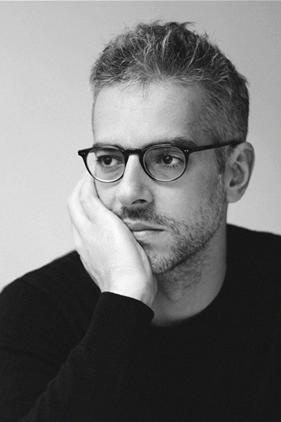 Zaza Rusadze backdrop