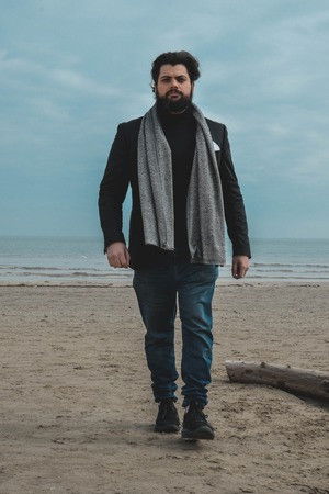 Mattia Santolini backdrop