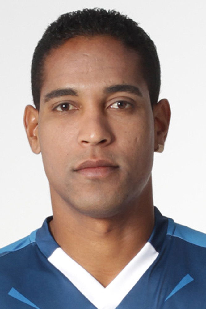 Cléber Santana backdrop