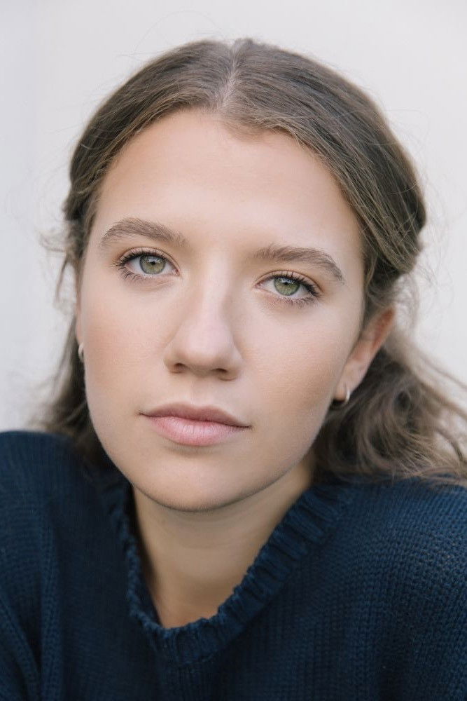 Lizzie Connick backdrop