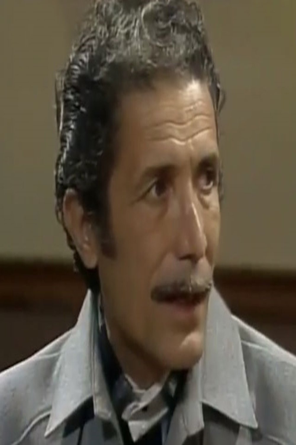 إبراهيم كمال backdrop