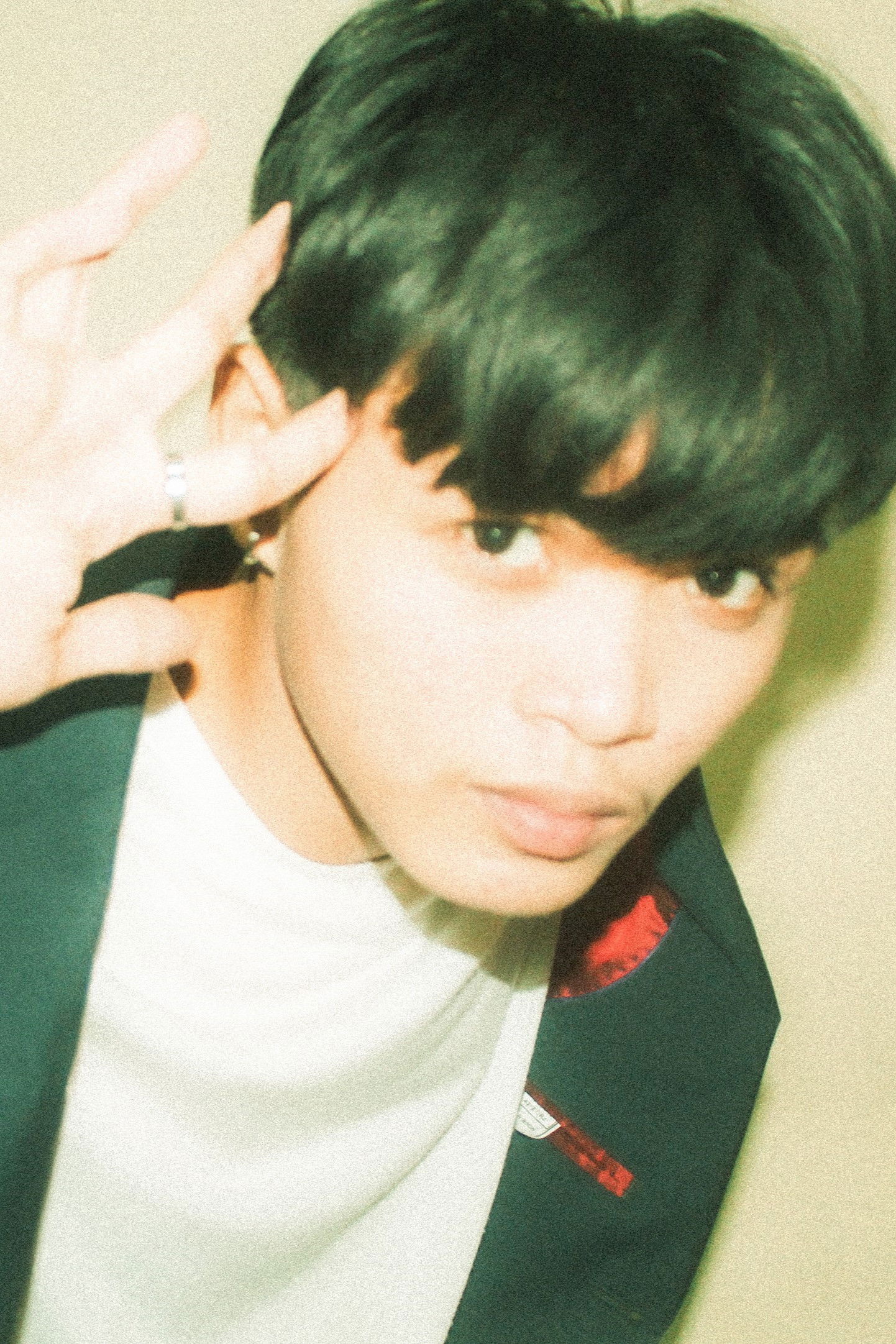 Joshua de Vera backdrop