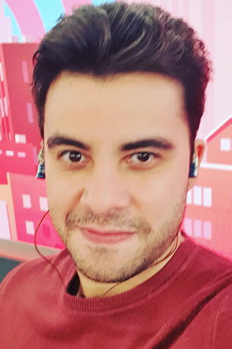 André Alba backdrop