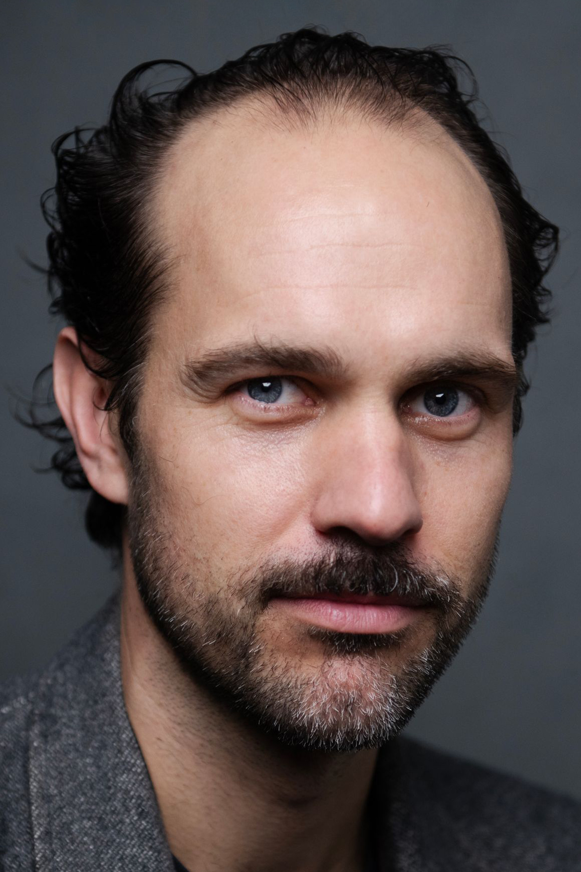 Felician Hohnloser backdrop