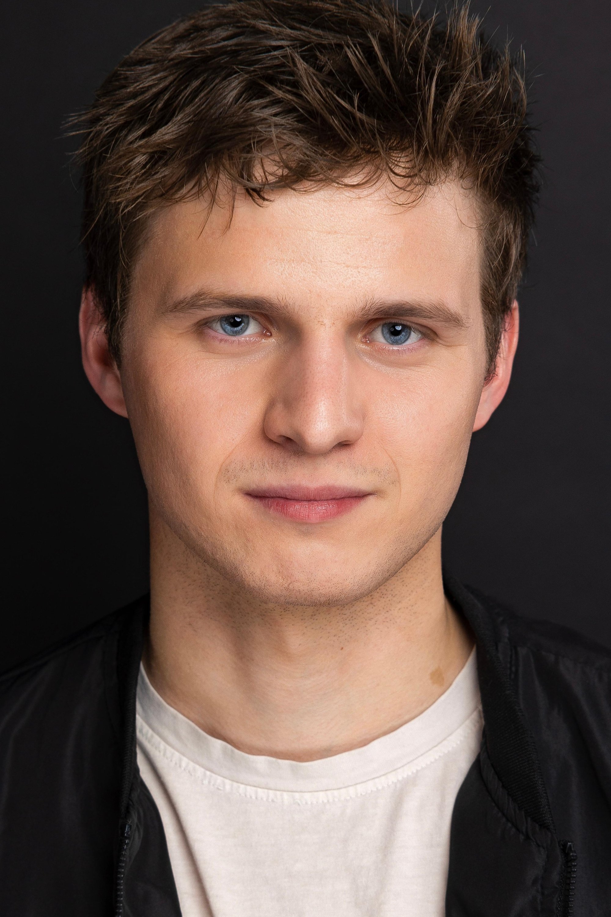 Jordan Pope backdrop