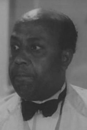 Gomaa Edriss backdrop