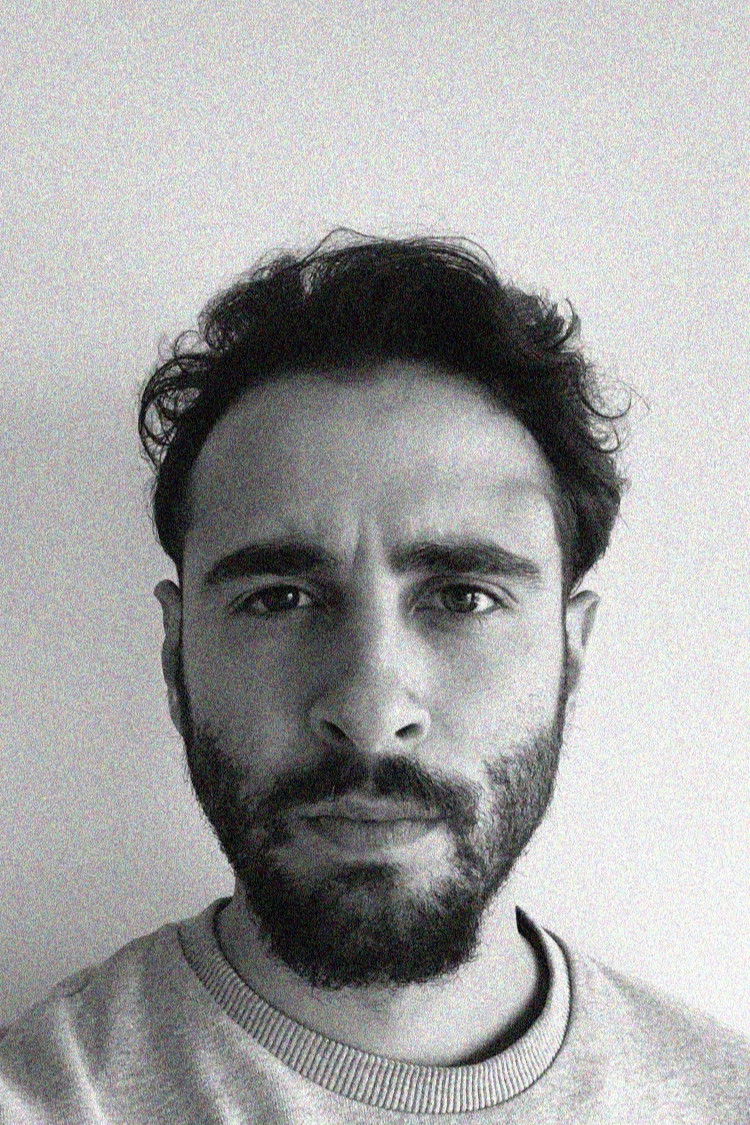 Luca Pasqui backdrop