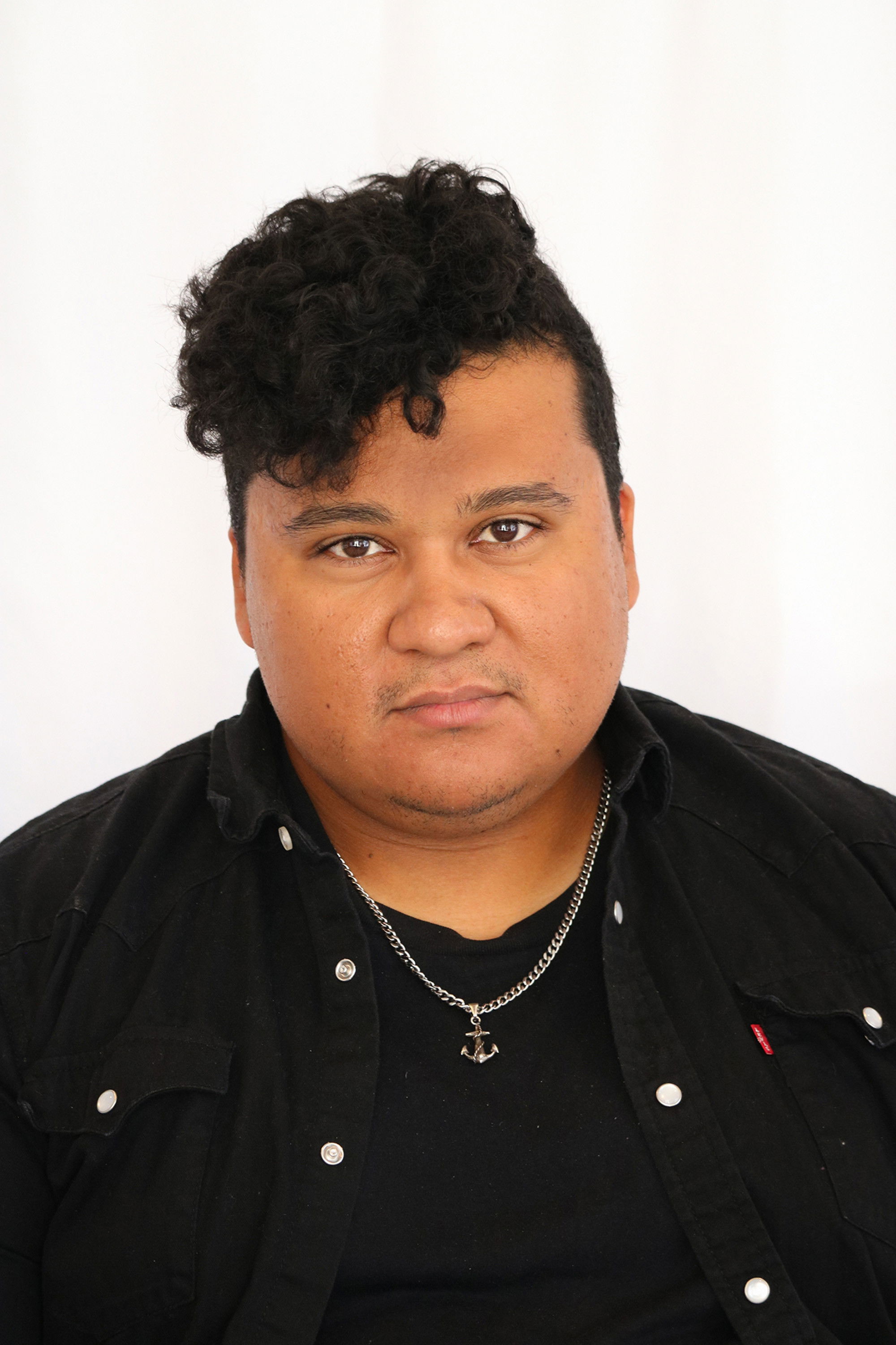 Jorge Bello backdrop