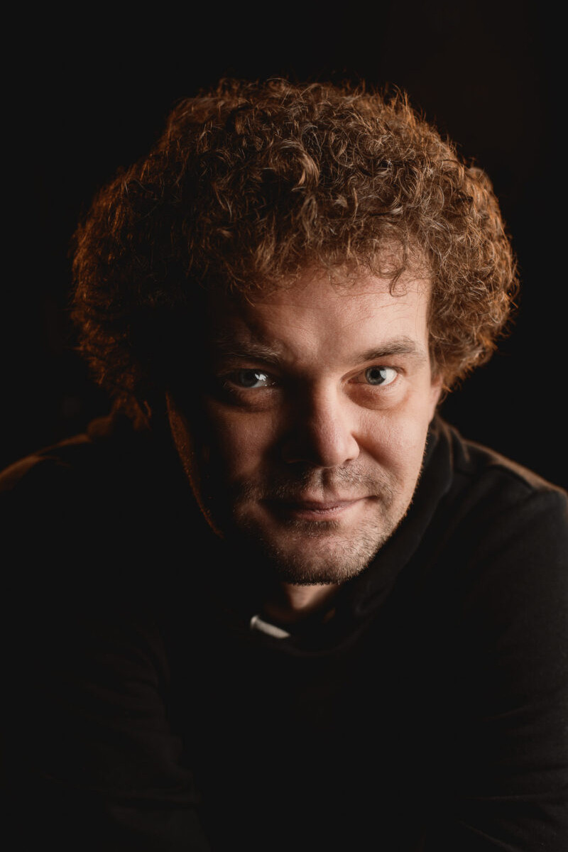 Gintautas Bejeris backdrop