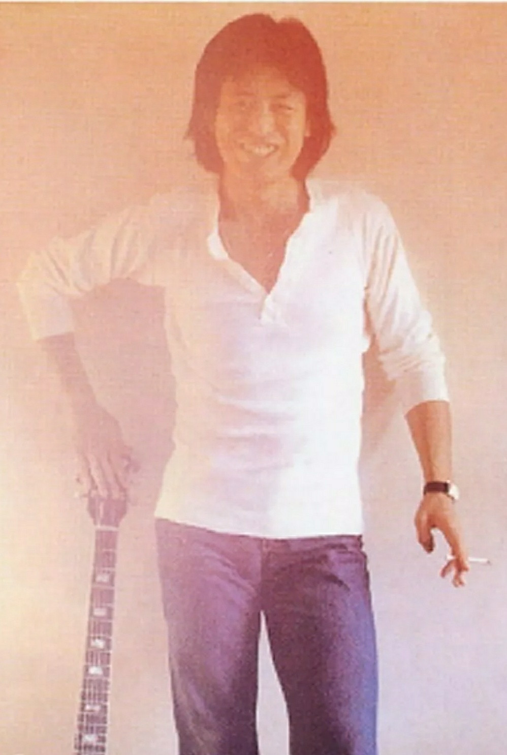 Kenji Omura backdrop