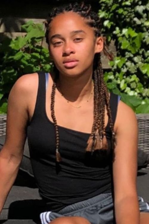 Alyssa van Ommeren backdrop