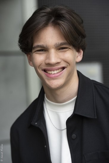 Jibril Bhira backdrop